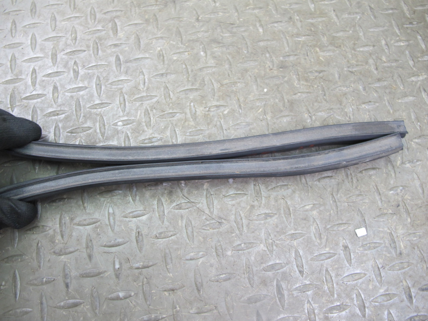 99-03 VW Eurovan T4 Front Hood Weatherstrip Rubber Seal OEM