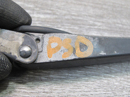 06-09 Pontiac Solstice Set of 2 Front Left & Right Wiper Arm OEM