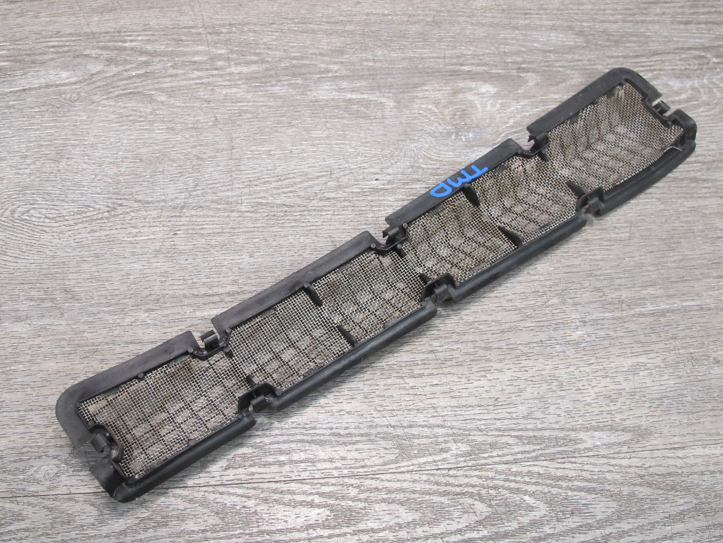 85-89 Toyota MR2 AW15 Set of 2 Front Windshield Cowl Vent Grille Cover OEM