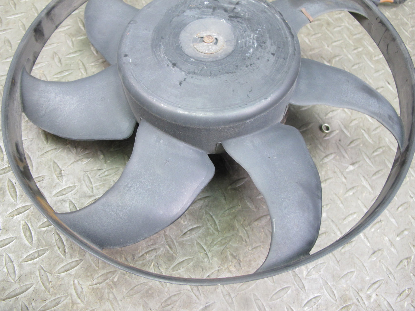 99-03 VW Eurovan T4 2.8L Engine Cooling Fan Motor w Blade 7D0959455K OEM