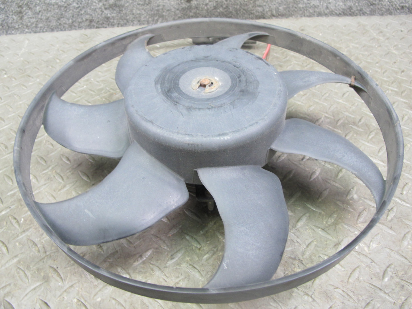 99-03 VW Eurovan T4 2.8L Engine Cooling Fan Motor w Blade 7D0959455K OEM