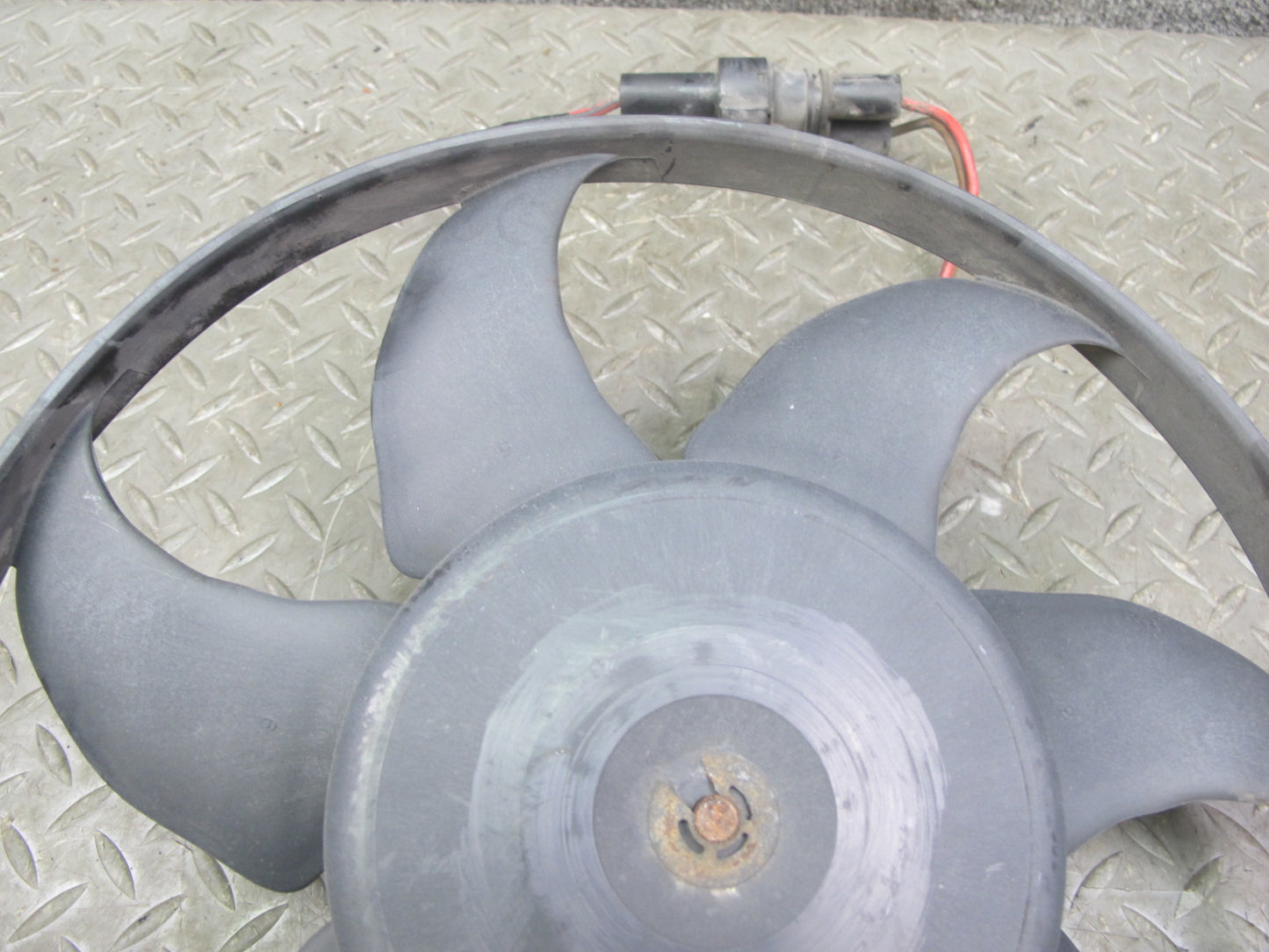 99-03 VW Eurovan T4 2.8L Engine Cooling Fan Motor w Blade 7D0959455K OEM