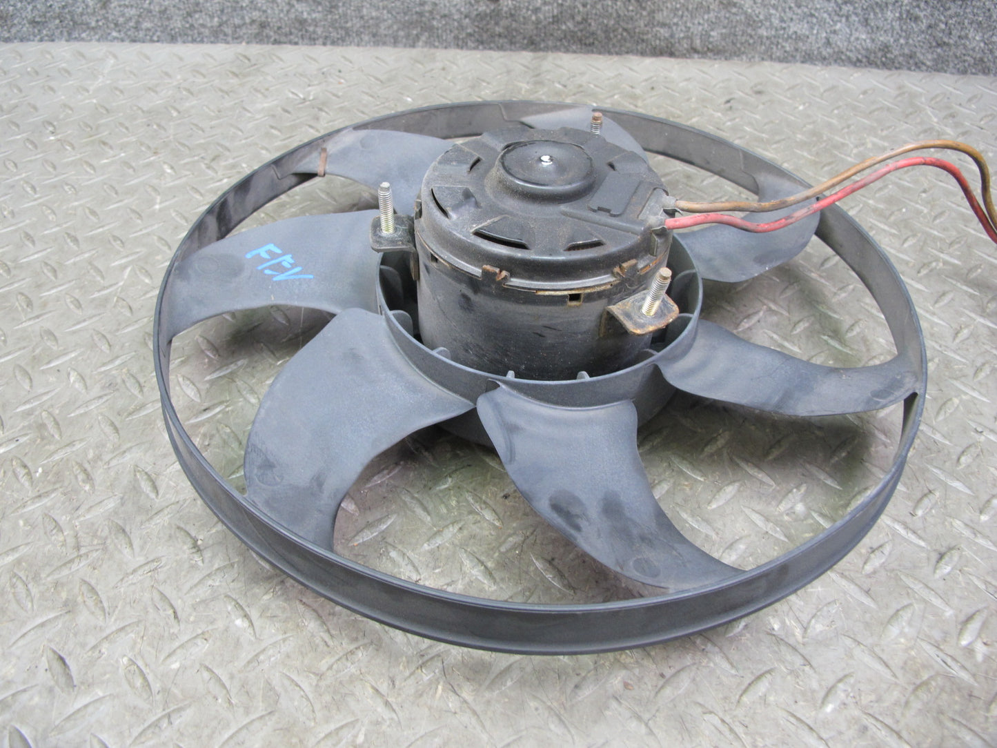 99-03 VW Eurovan T4 2.8L Engine Cooling Fan Motor w Blade 7D0959455K OEM