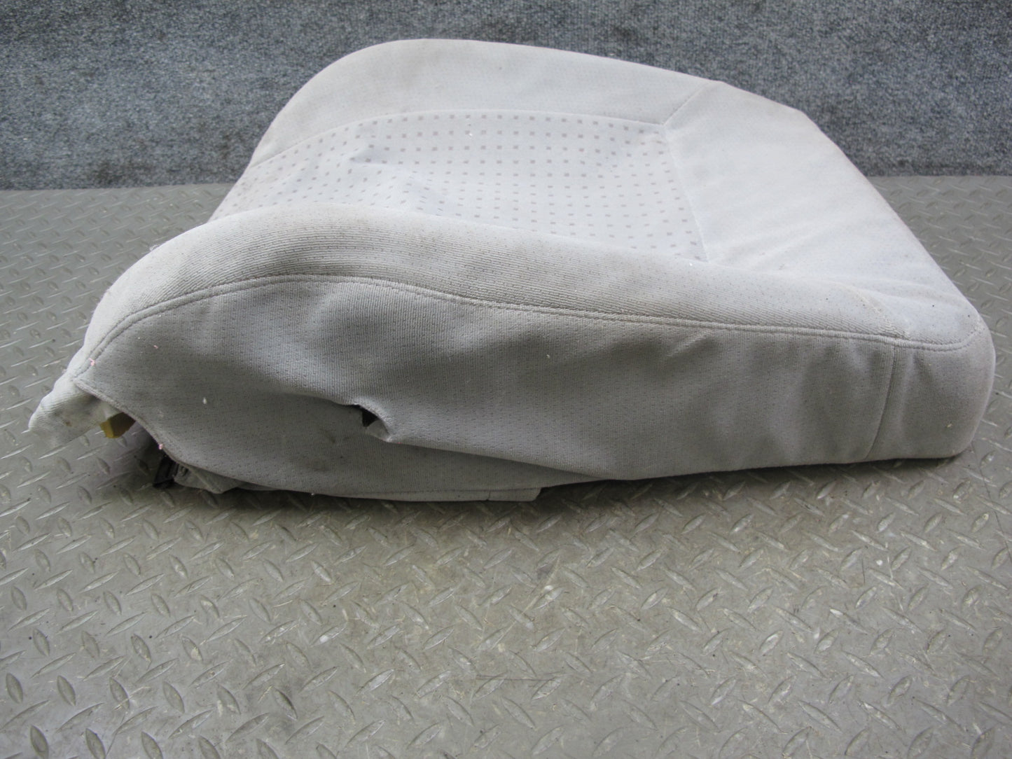 99-03 VW Eurovan T4 Front Right Seat Upper Backrest Cloth Cushion OEM