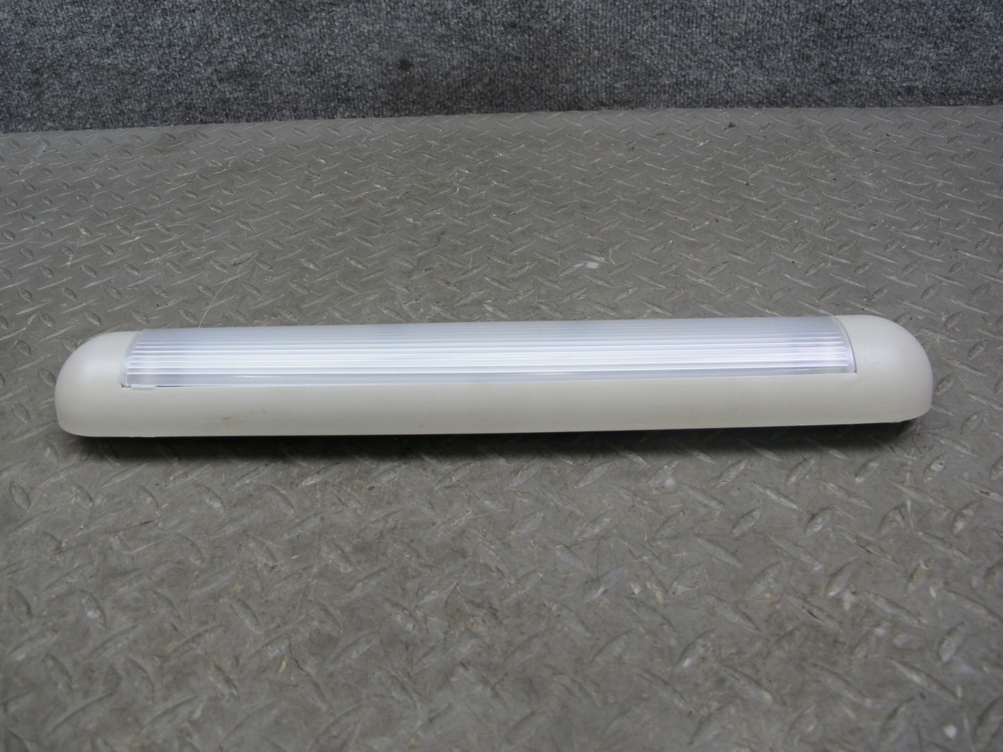 99-03 VW Eurovan T4 Interior Dome Reading Light Lamp OEM