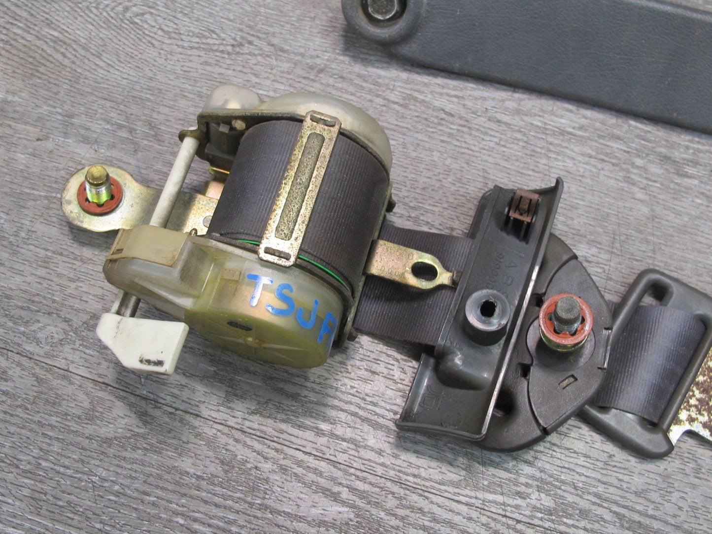 89-92 TOYOTA SUPRA MK3 FRONT LEFT & RIGHT SIDE SEATBELT RETRACTOR SET OEM