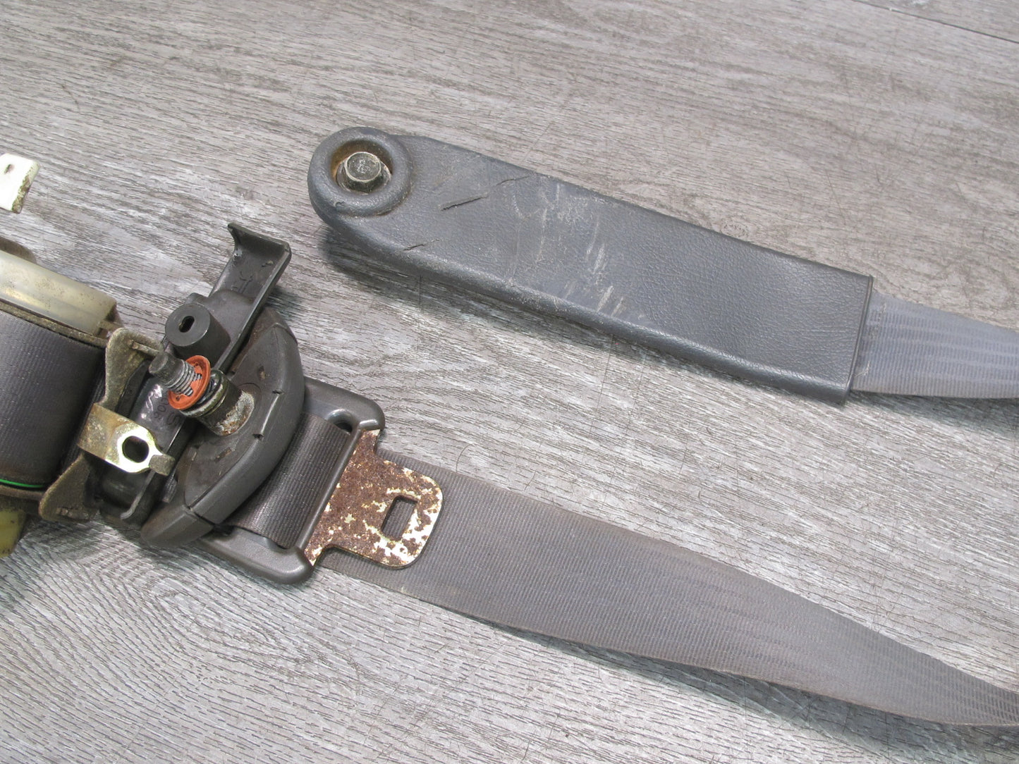 89-92 TOYOTA SUPRA MK3 FRONT LEFT & RIGHT SIDE SEATBELT RETRACTOR SET OEM