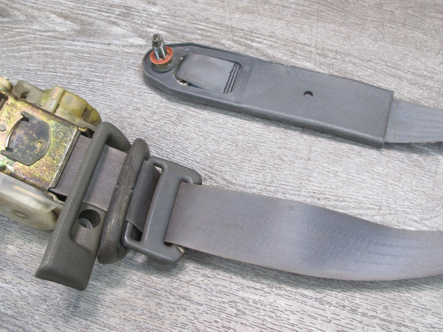89-92 TOYOTA SUPRA MK3 FRONT LEFT & RIGHT SIDE SEATBELT RETRACTOR SET OEM