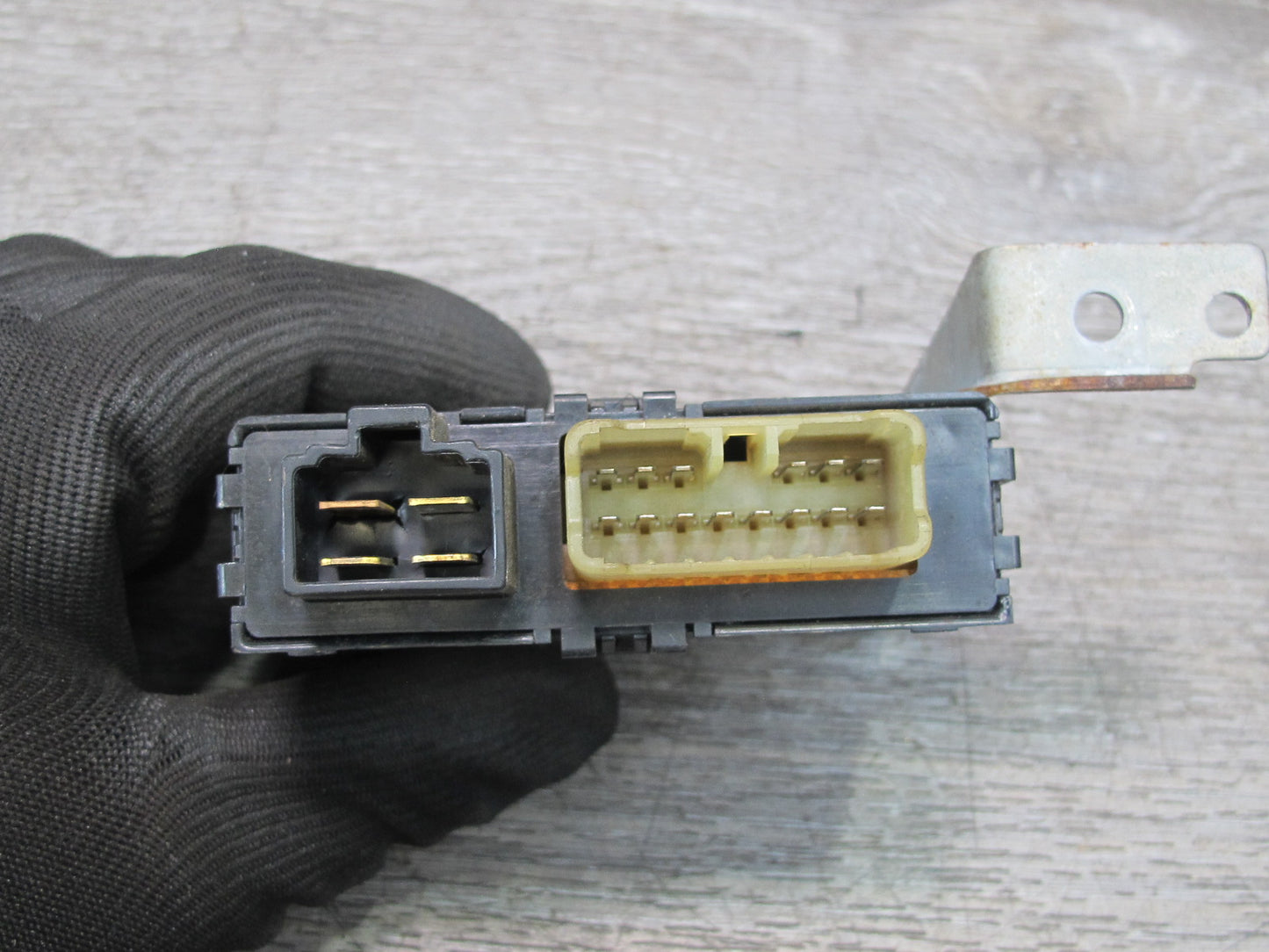 89-92 Toyota Supra MK3 Heater Radiator Relay Control Module 88630-14060 OEM