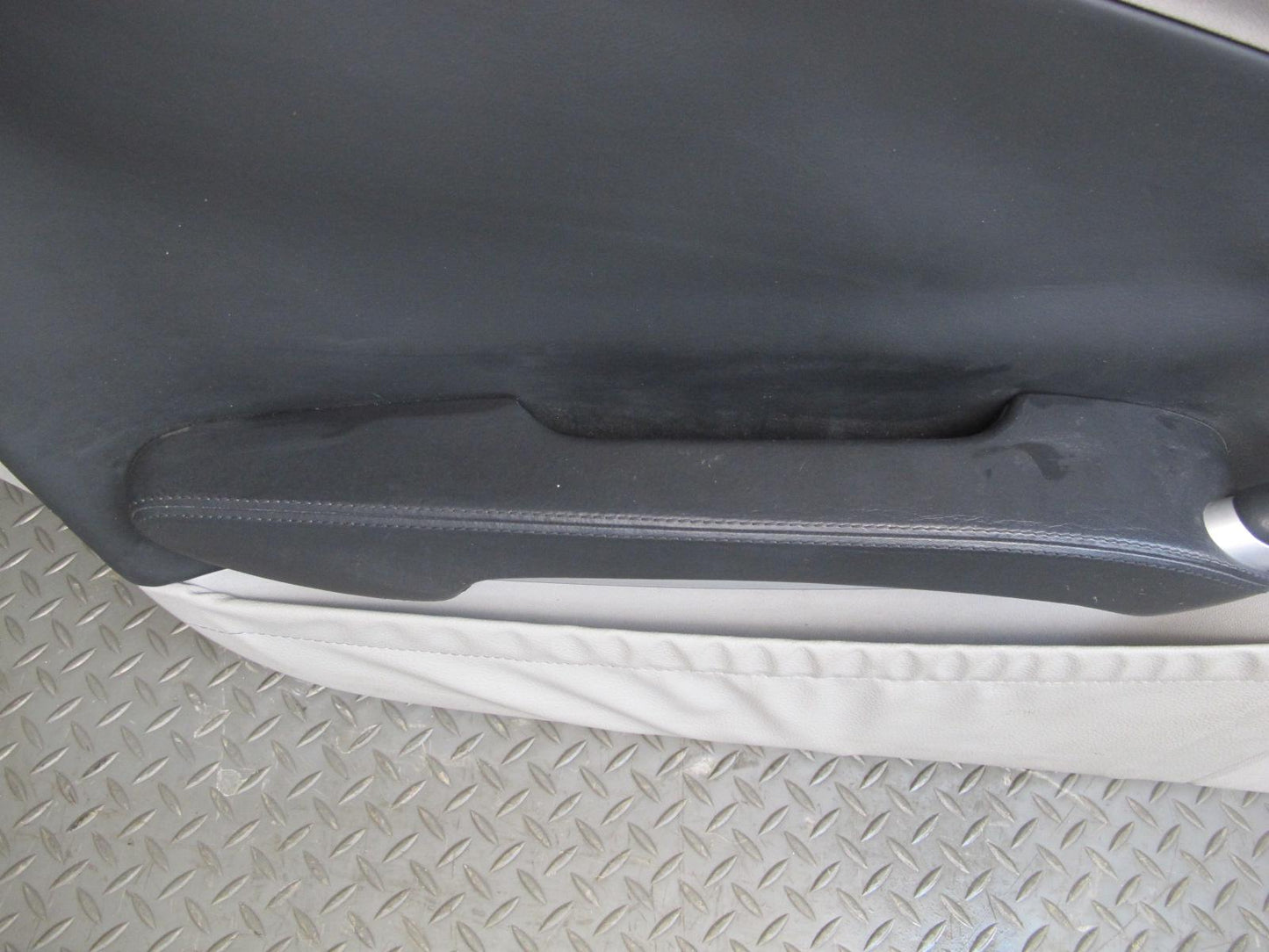 05-07 Mercedes R171 SLK55 AMG Set of 2 Door Interior Trim Cover Panel OEM