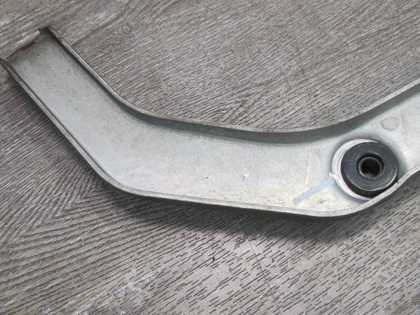 10-19 Nissan 370Z Z34 Convertible Exhaust System Front Mount Support Bracket OEM