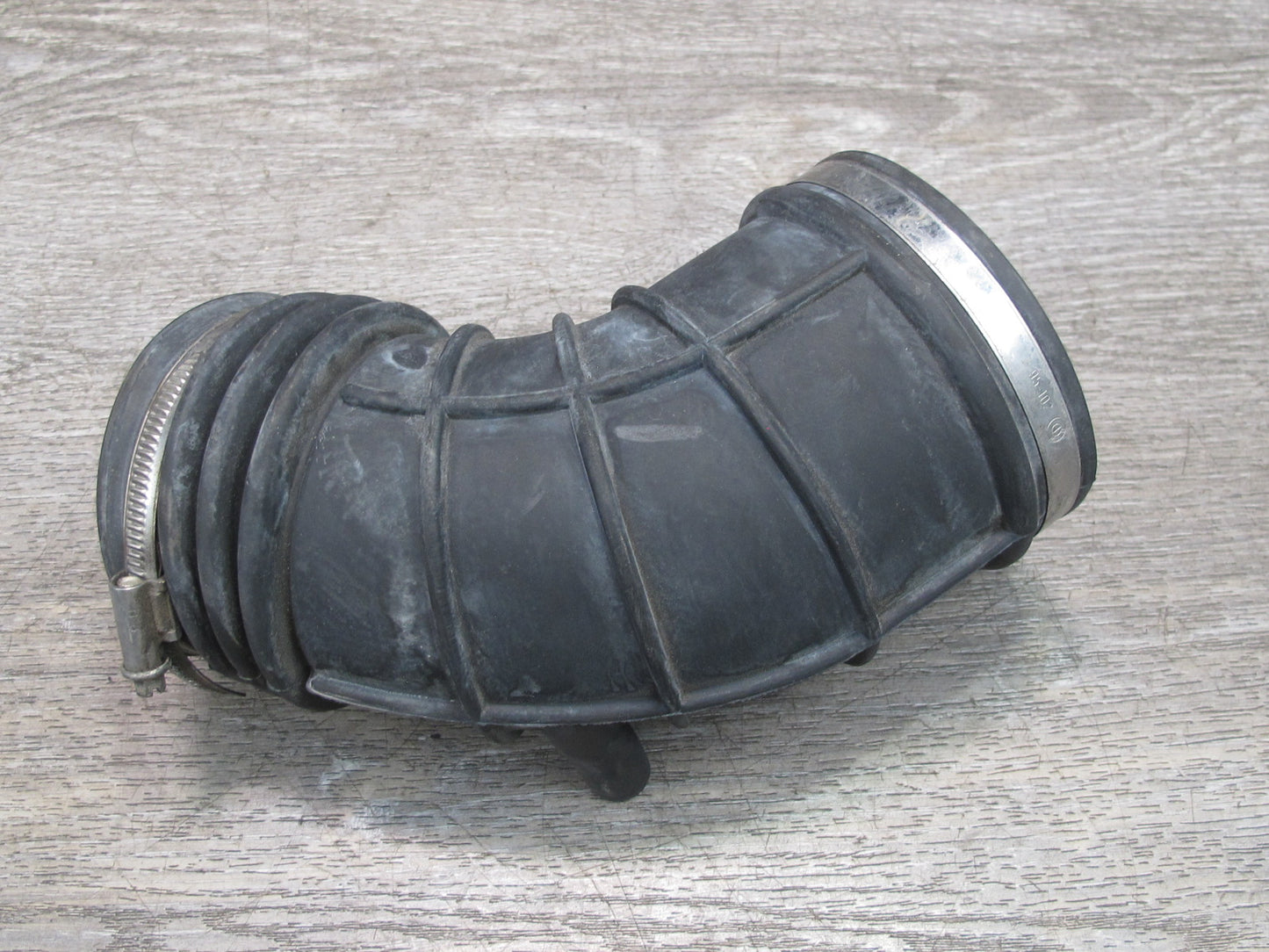 01-06 BMW E46 3-SERIES Air Intake Duct Hose Pipe OEM