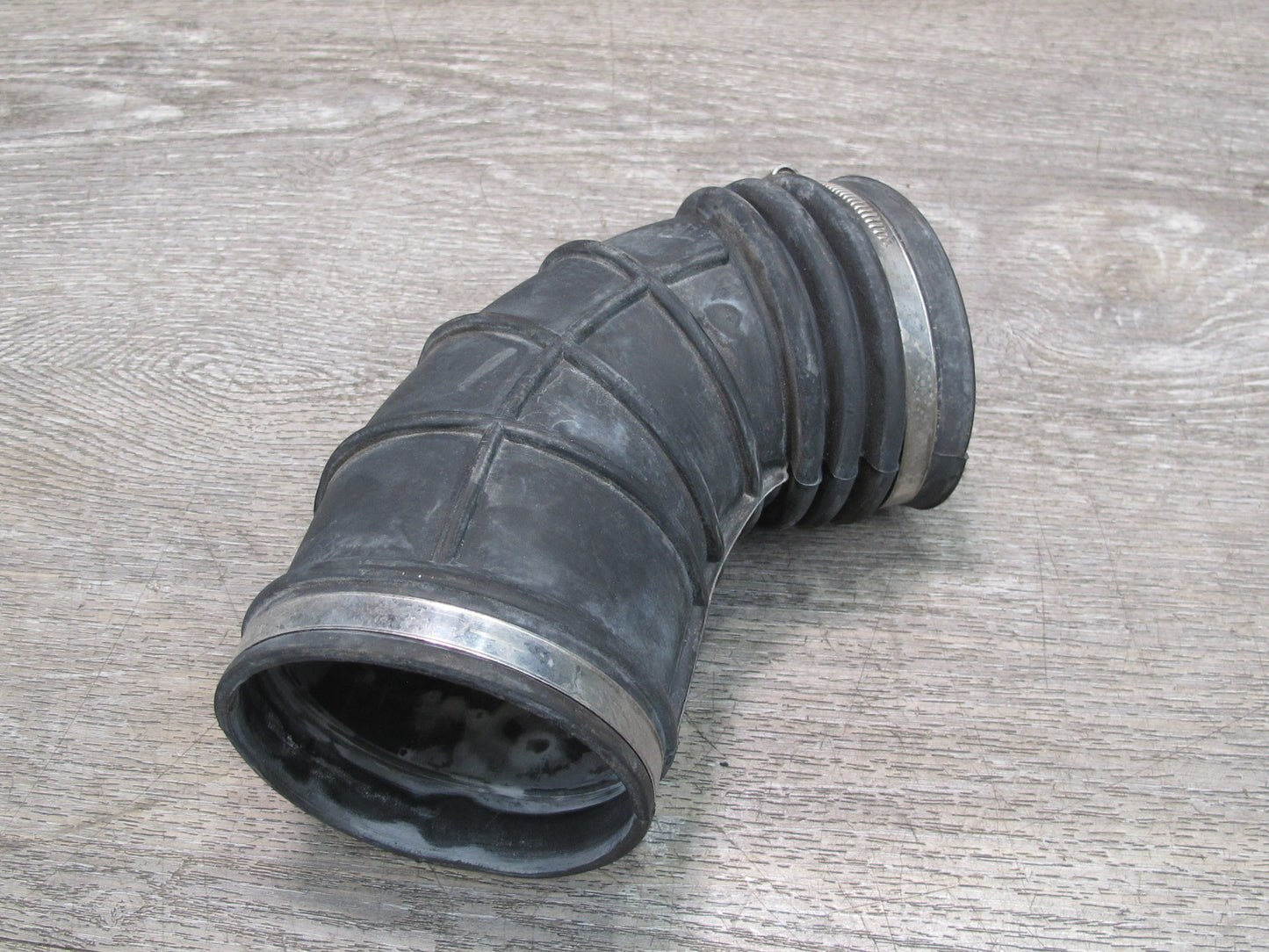 01-06 BMW E46 3-SERIES Air Intake Duct Hose Pipe OEM