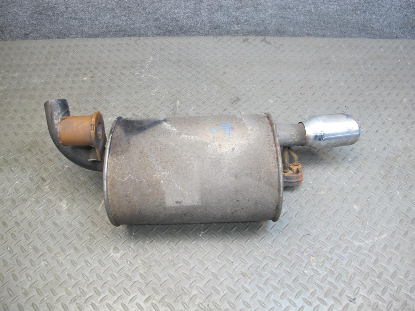 04-05 Ford Thunderbird Rear Left Exhaust Muffler w Chrome Tip J0016880-L OEM