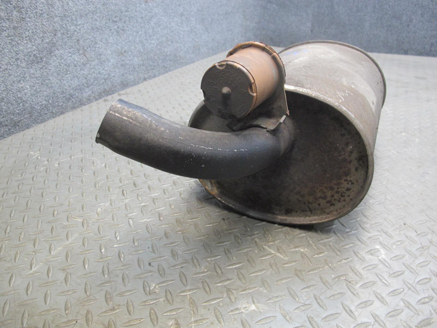 04-05 Ford Thunderbird Rear Left Exhaust Muffler w Chrome Tip J0016880-L OEM