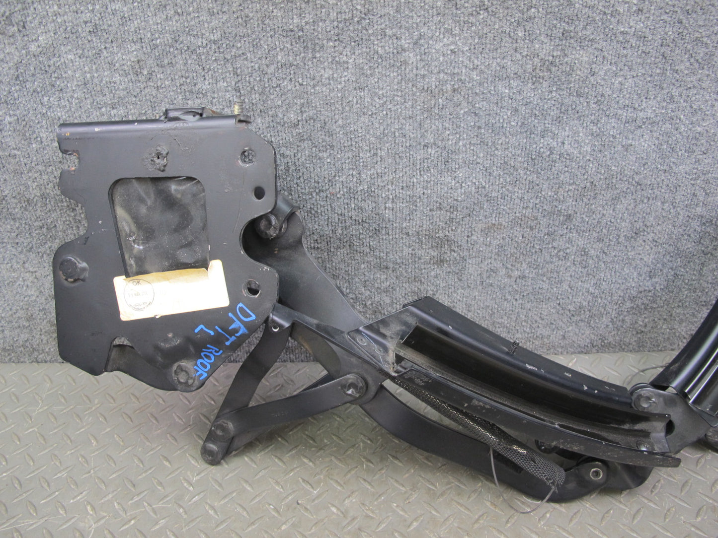 02-05 Ford Thunderbird Convertible Soft TOP Left Driver Side Rail OEM