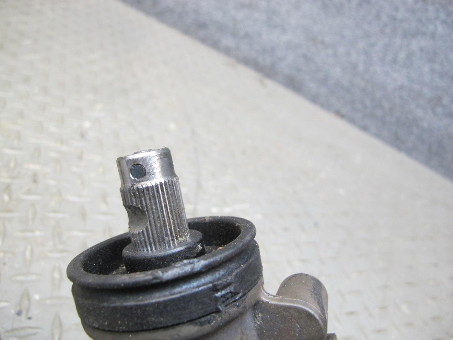01-03 VW Eurovan T4 Power Steering Rack & Pinion 7D1422061A OEM