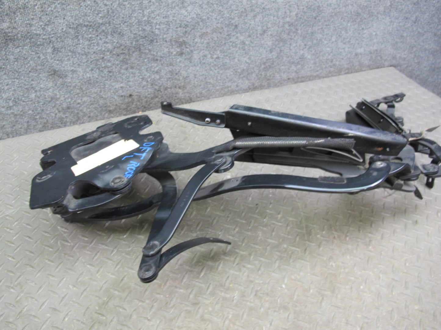 02-05 Ford Thunderbird Convertible Soft TOP Left Driver Side Rail OEM