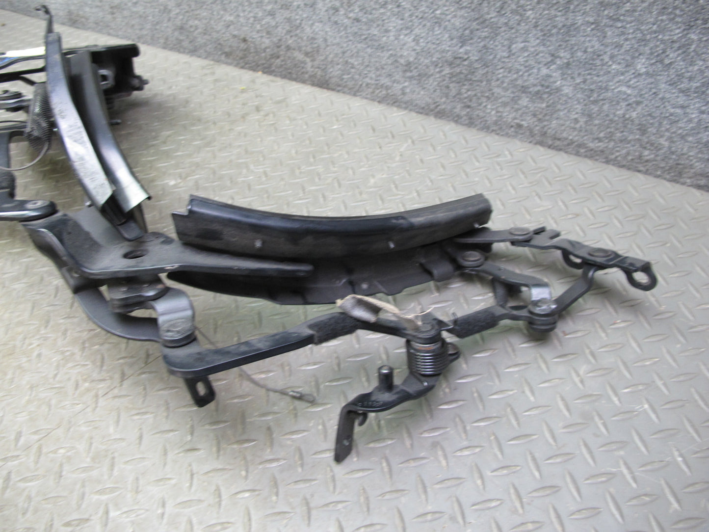 02-05 Ford Thunderbird Convertible Soft TOP Left Driver Side Rail OEM