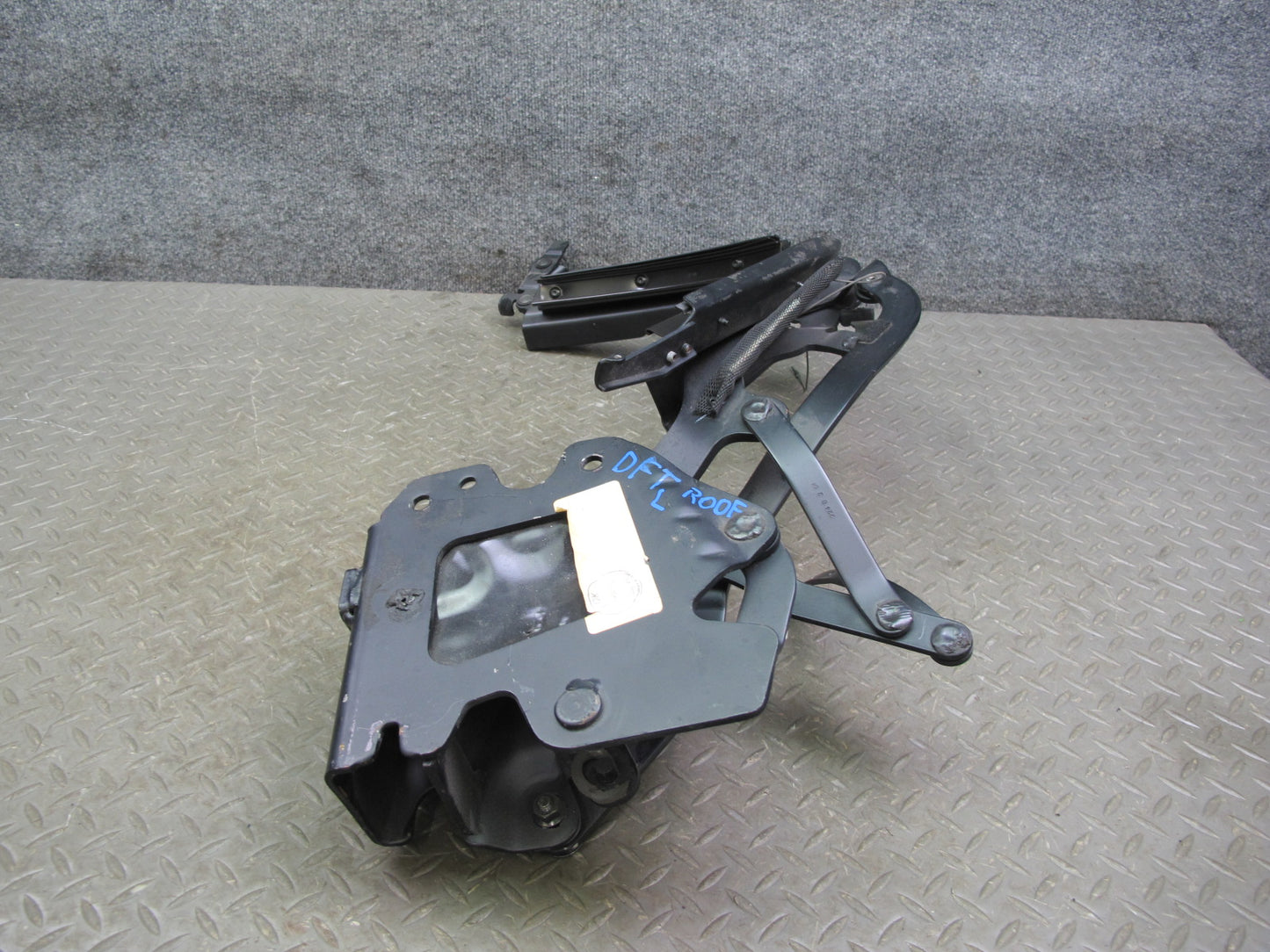 02-05 Ford Thunderbird Convertible Soft TOP Left Driver Side Rail OEM