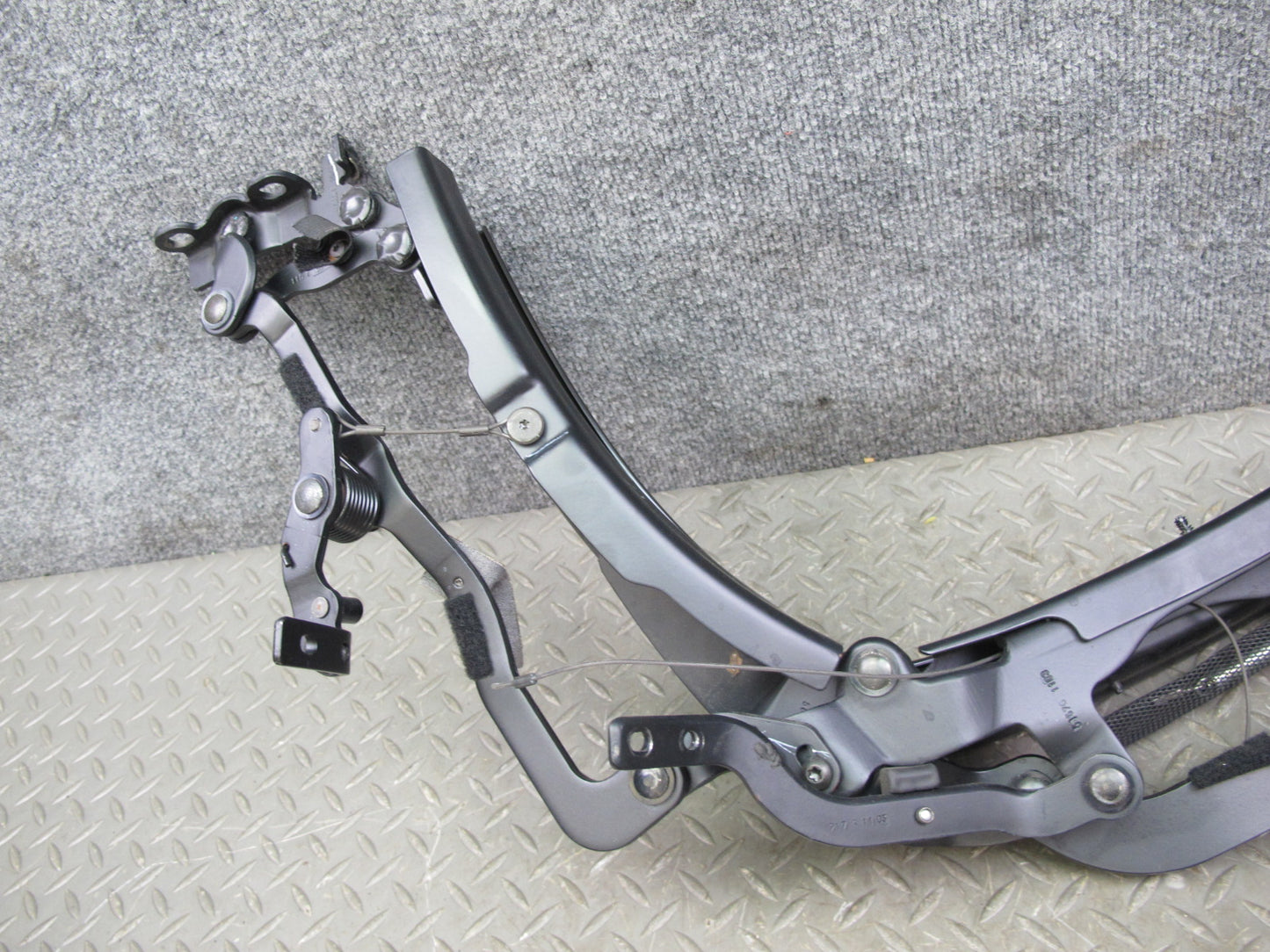 02-05 Ford Thunderbird Convertible Soft TOP Left Driver Side Rail OEM