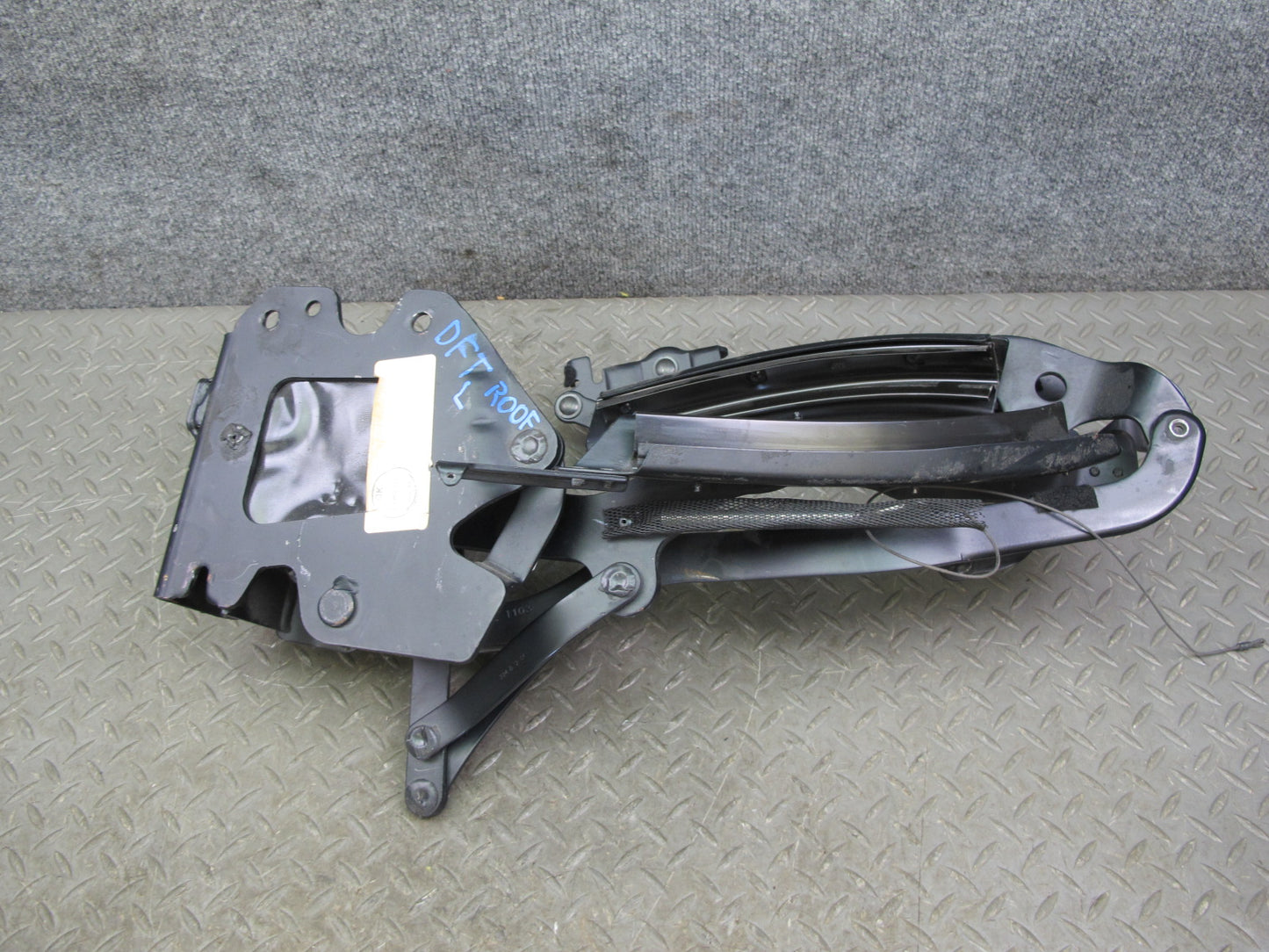 02-05 Ford Thunderbird Convertible Soft TOP Left Driver Side Rail OEM