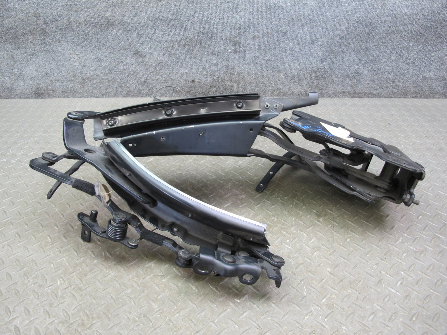 02-05 Ford Thunderbird Convertible Soft TOP Left Driver Side Rail OEM