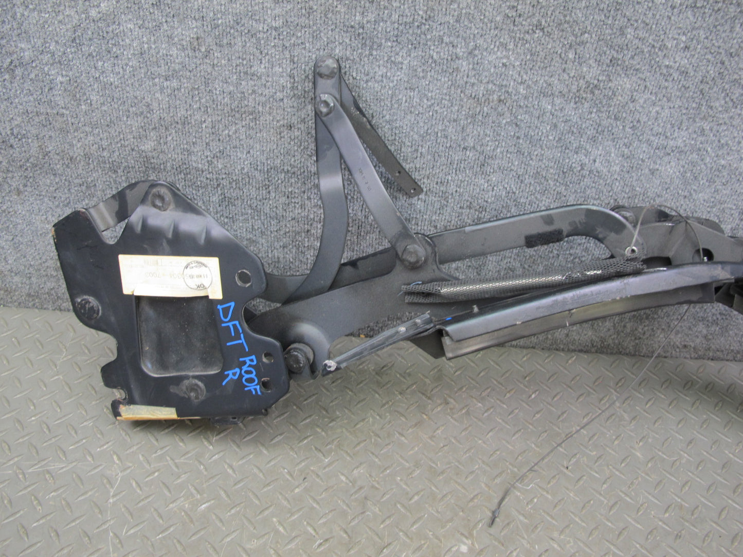 02-05 Ford Thunderbird Convertible Soft TOP Right Passenger Side Rail OEM