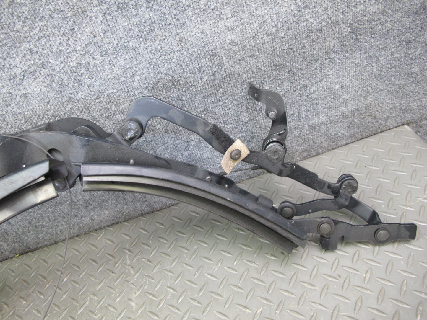 02-05 Ford Thunderbird Convertible Soft TOP Right Passenger Side Rail OEM