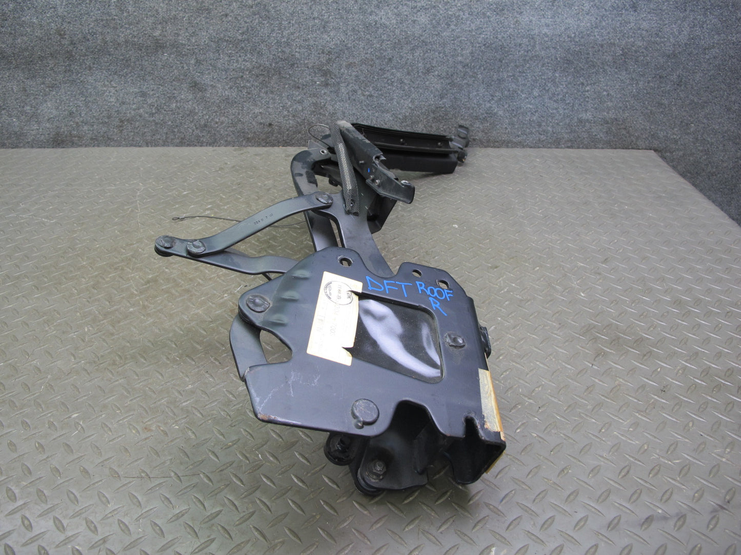 02-05 Ford Thunderbird Convertible Soft TOP Right Passenger Side Rail OEM