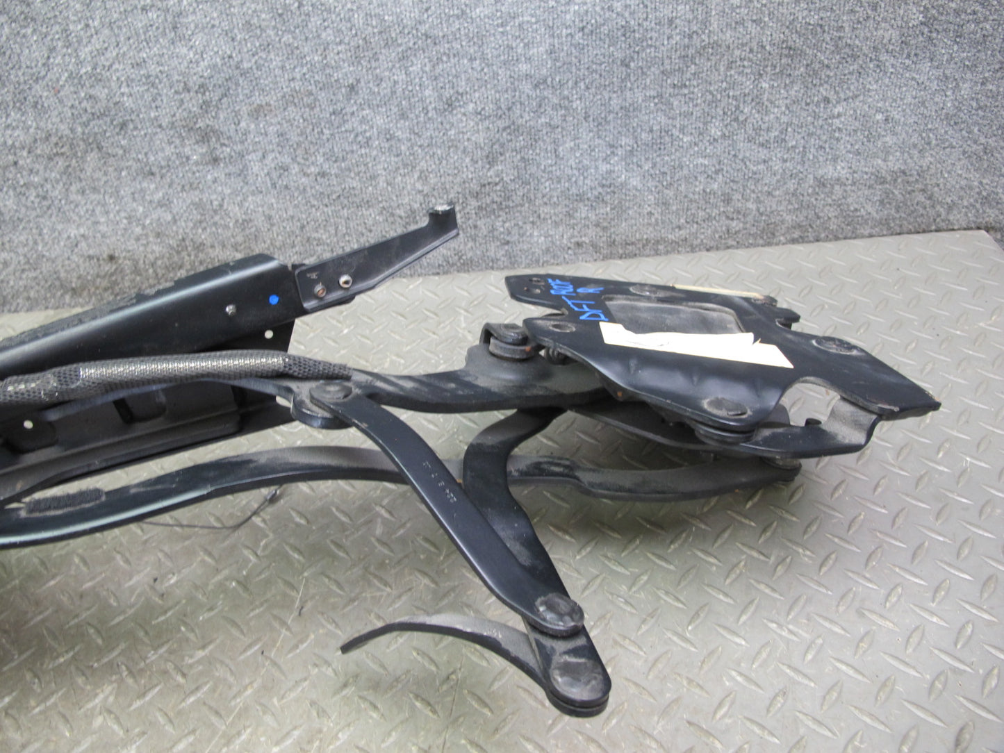 02-05 Ford Thunderbird Convertible Soft TOP Right Passenger Side Rail OEM