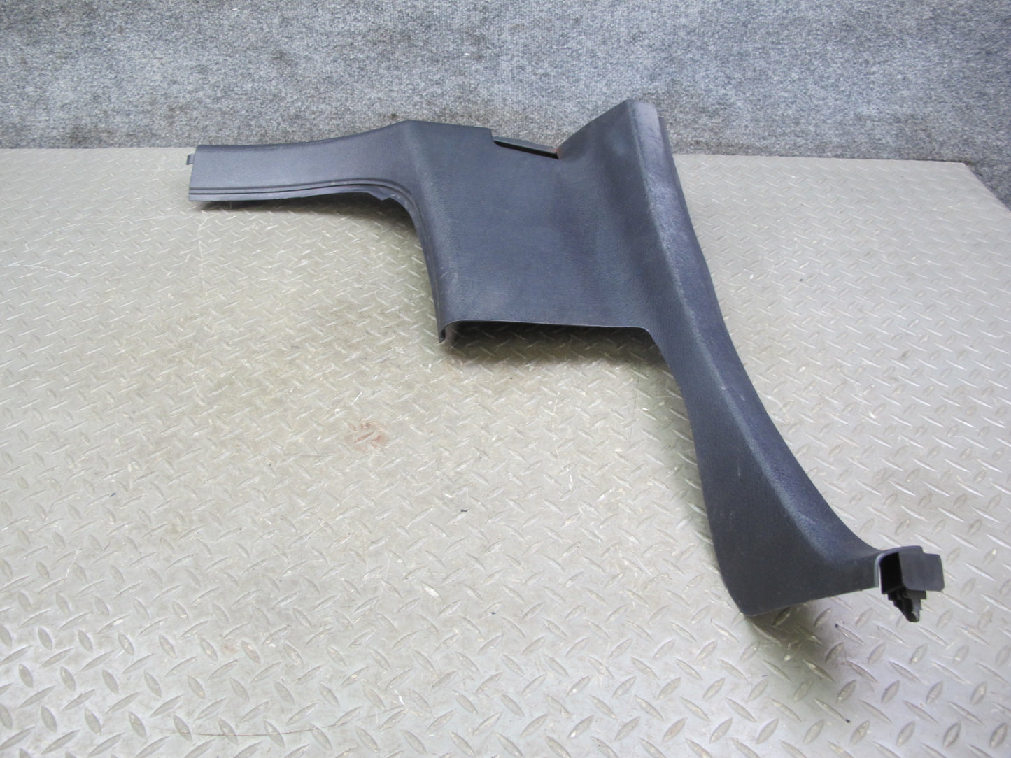 02-05 Ford Thunderbird Rear Left Right Interior Upper Quarter Trim Cover Set OEM