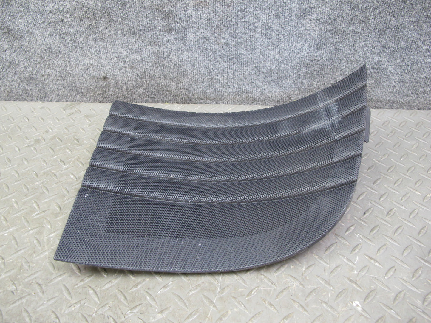 02-05 Ford Thunderbird Set of 2 Rear Left & Right Wall Speaker Cover Black OEM