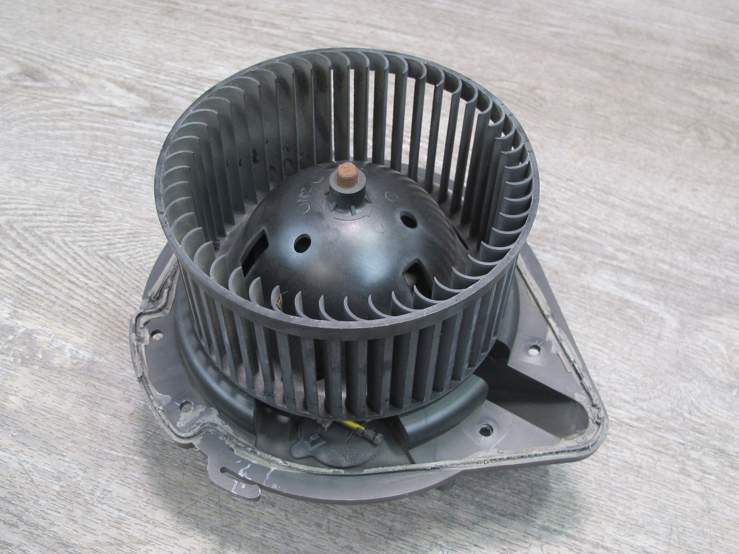 99-03 VW Eurovan T4 A/C Heater Blower Motor Fan w Resistor OEM