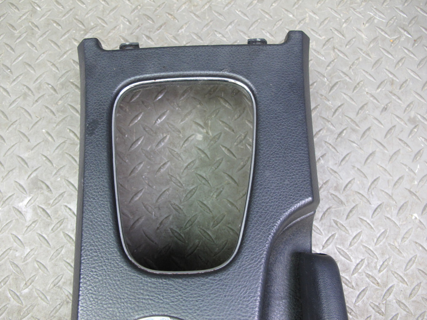 04-05 Ford Thunderbird Center Console CUP Holder Trim Cover Panel Black OEM