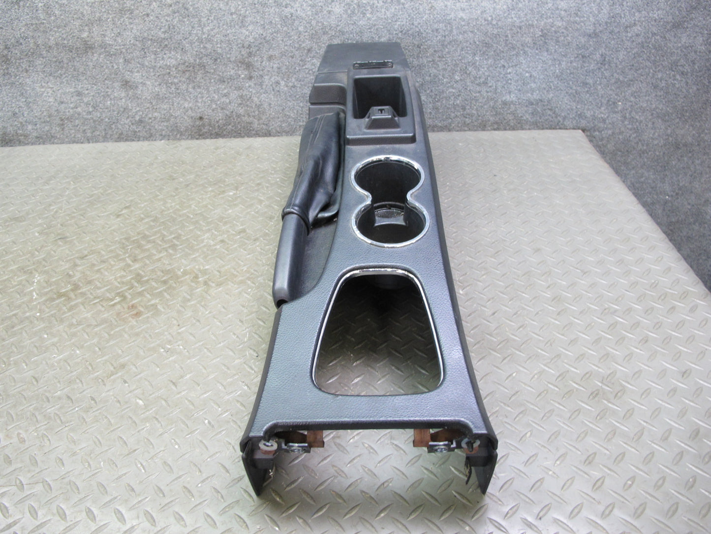 04-05 Ford Thunderbird Center Console CUP Holder Trim Cover Panel Black OEM