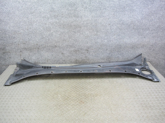 02-05 Ford Thunderbird Front Windshield Wiper Cowl Trim Cover Panel OEM