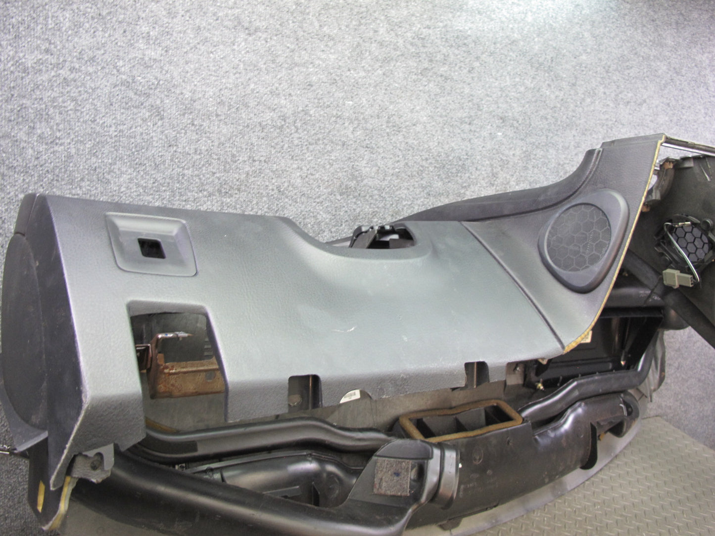 03-05 Ford Thunderbird Dashboard Dash Instrument Trim Panel Cover Black OEM