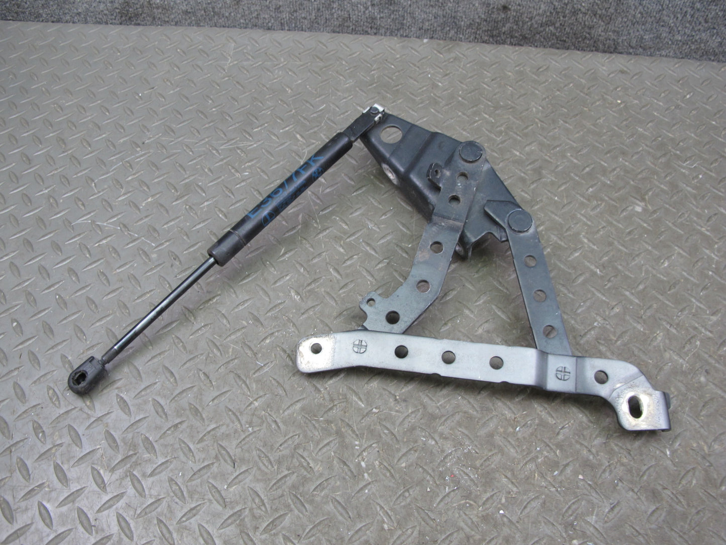 96-02 BMW E36/7 Z3 Set of 2 Front Left & Right Hood Bonnet Hinge Black OEM