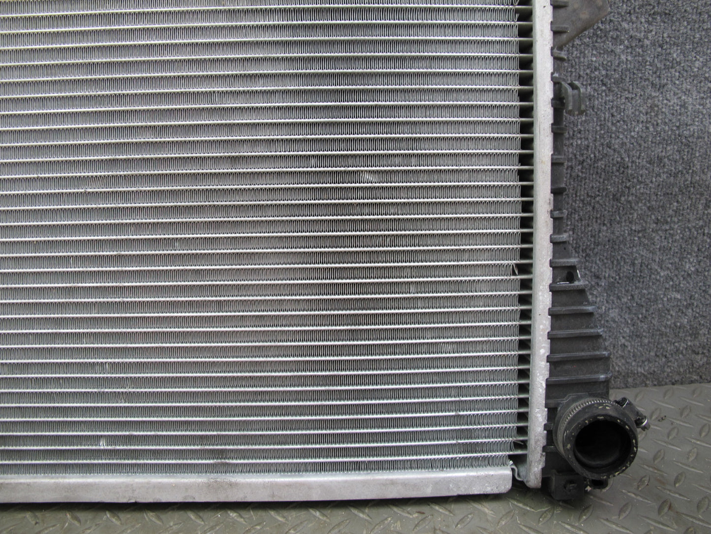 97-98 BMW E36/7 Z3 M52 Engine Cooling Radiator w A/T Transmission Oil Cooler OEM