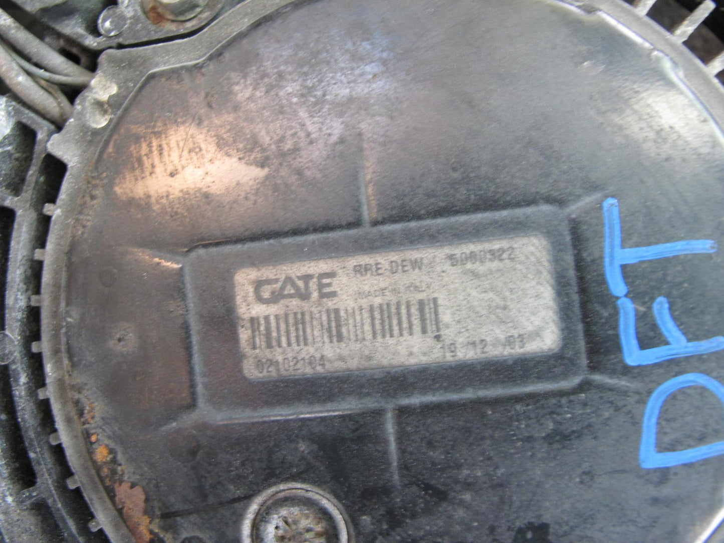 03-04 Ford Thunderbird Engine Cooling Radiator Fan Motor w Shroud Assy OEM