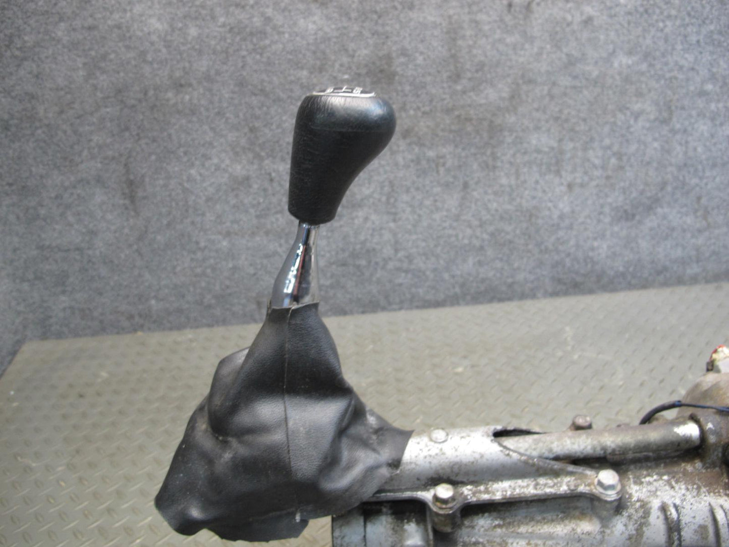 86-88 Mazda RX7 NON Turbo 5-SPEED Manual Transmission w Short Shifter Assy OEM
