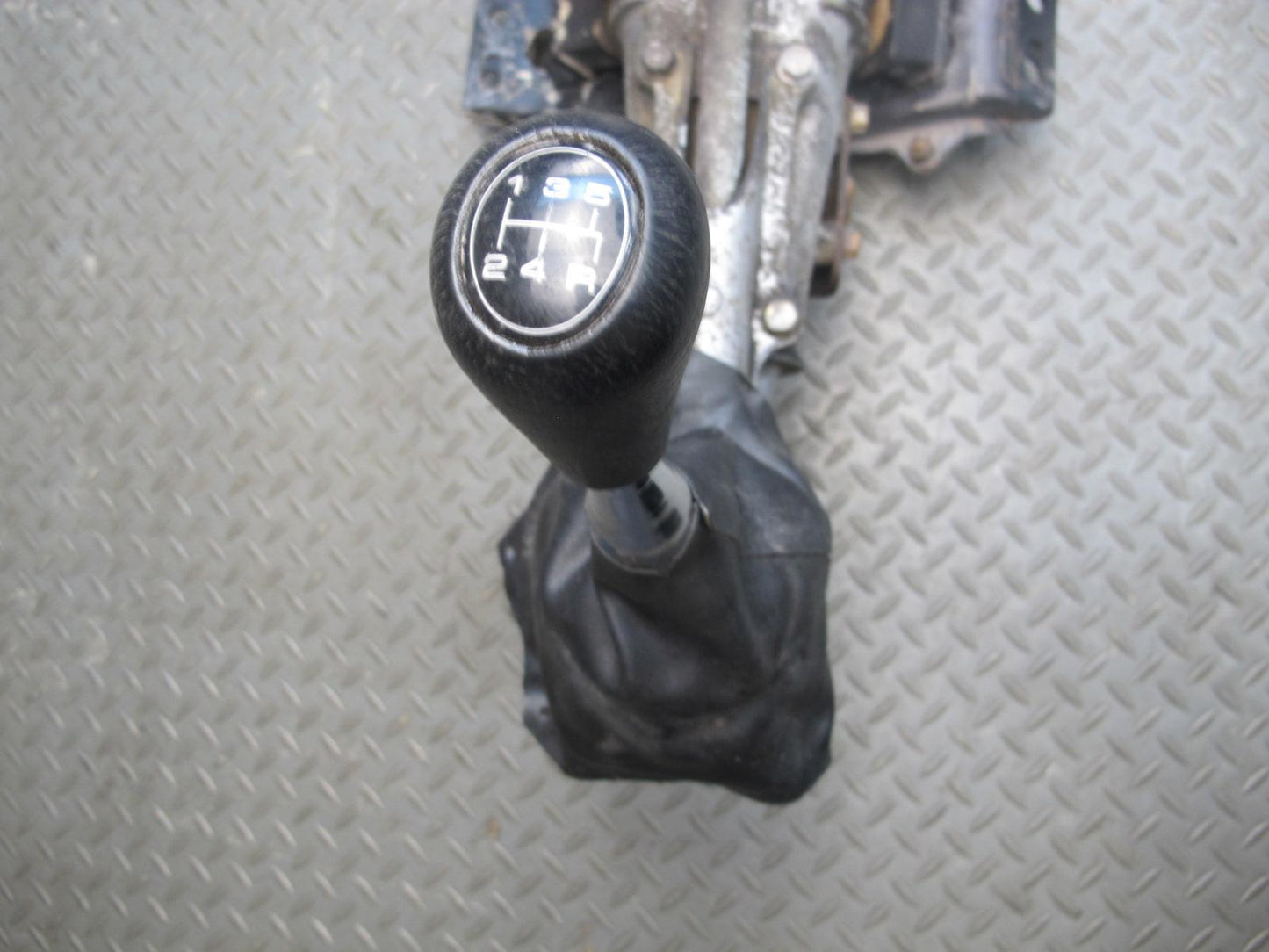 86-88 Mazda RX7 NON Turbo 5-SPEED Manual Transmission w Short Shifter Assy OEM