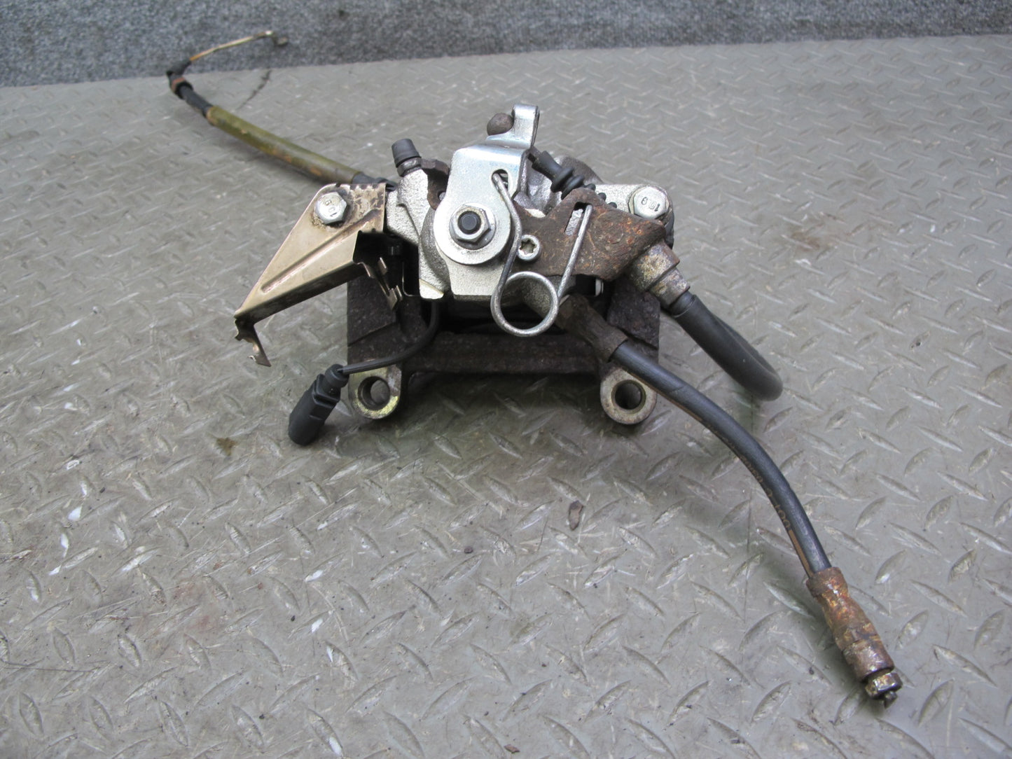 01-03 VW Eurovan T4 2.8L FWD Set of 2 Rear Left & Right Brake Caliper OEM