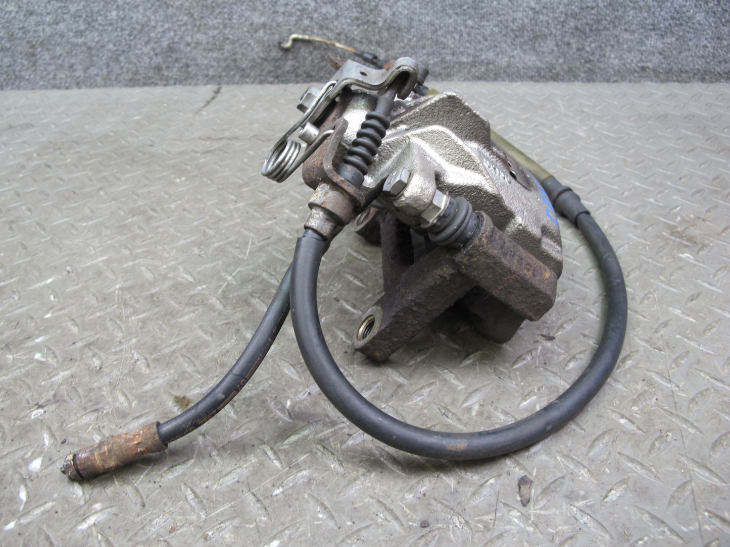 01-03 VW Eurovan T4 2.8L FWD Set of 2 Rear Left & Right Brake Caliper OEM