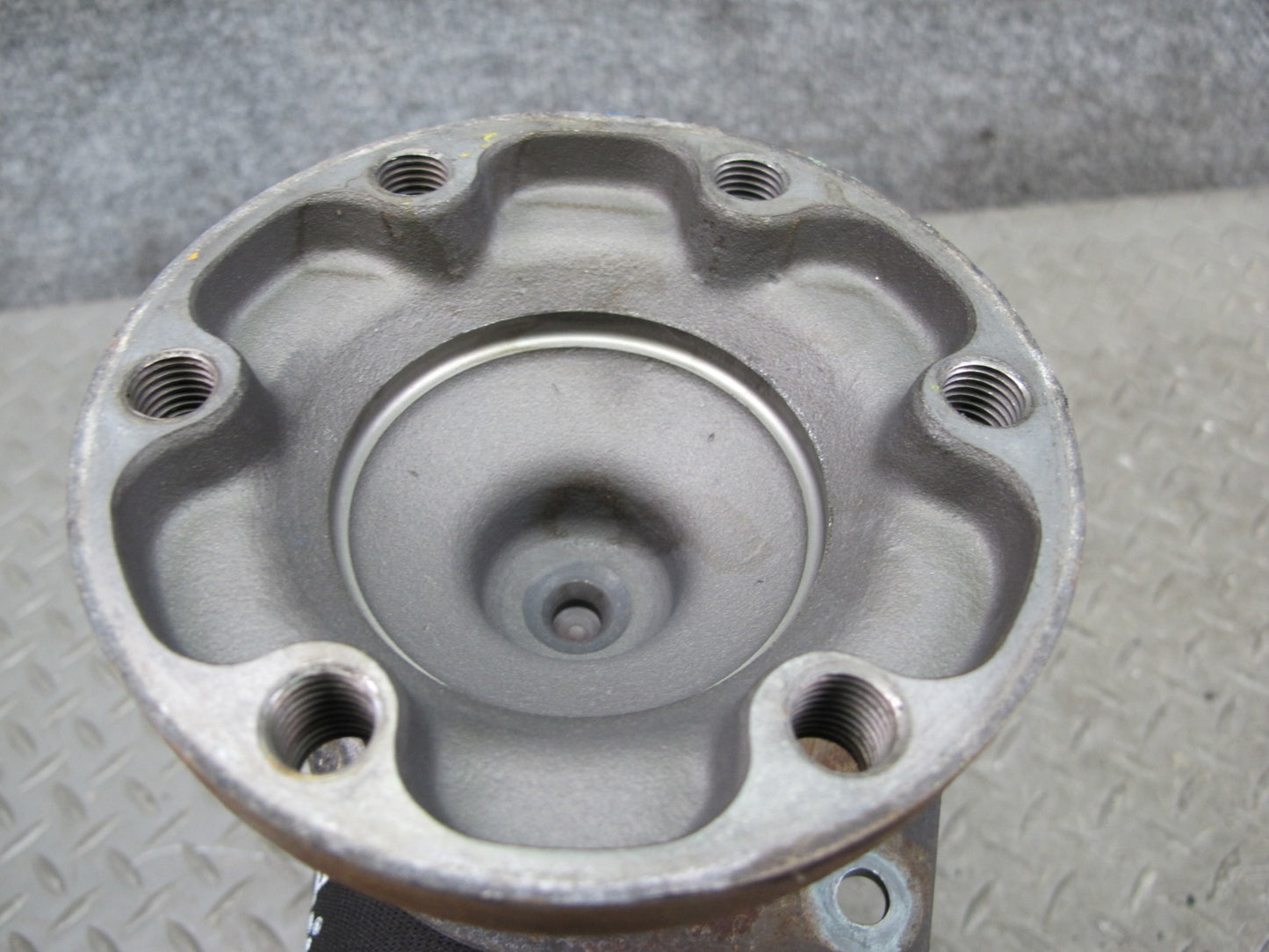 99-03 VW Eurovan T4 2.8L Transmission Right Flange Shaft 01P409356A OEM