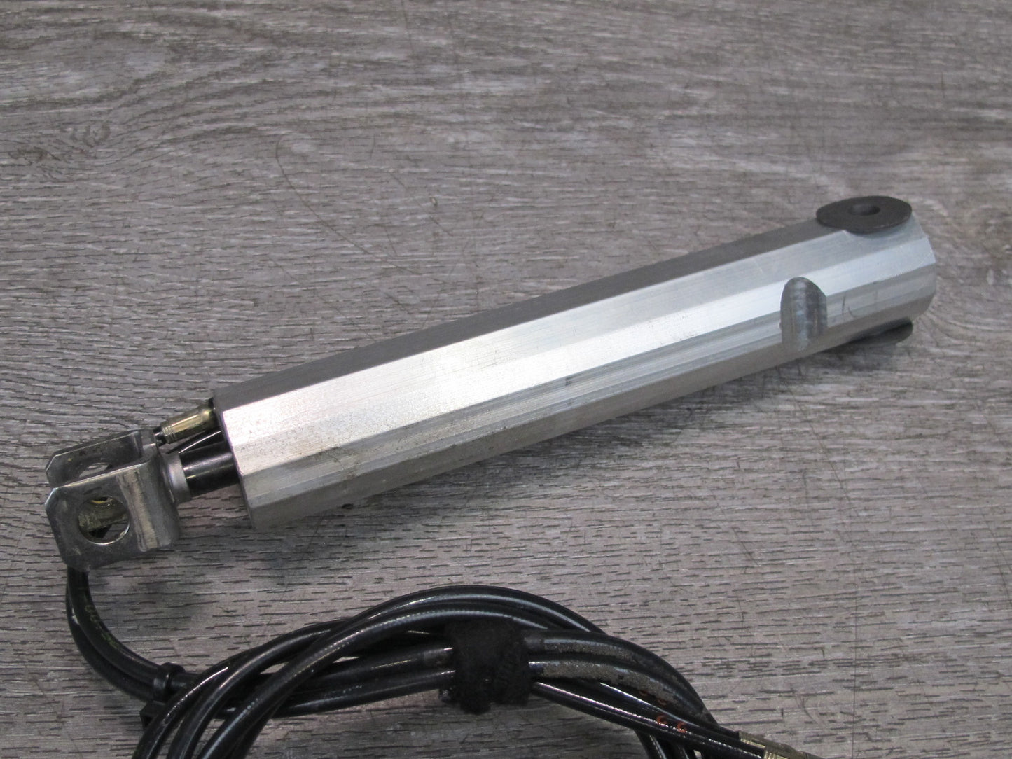 05-11 Mercedes R171 Slk-class Convertible Right TOP Roof Main Lift Cylinder OEM
