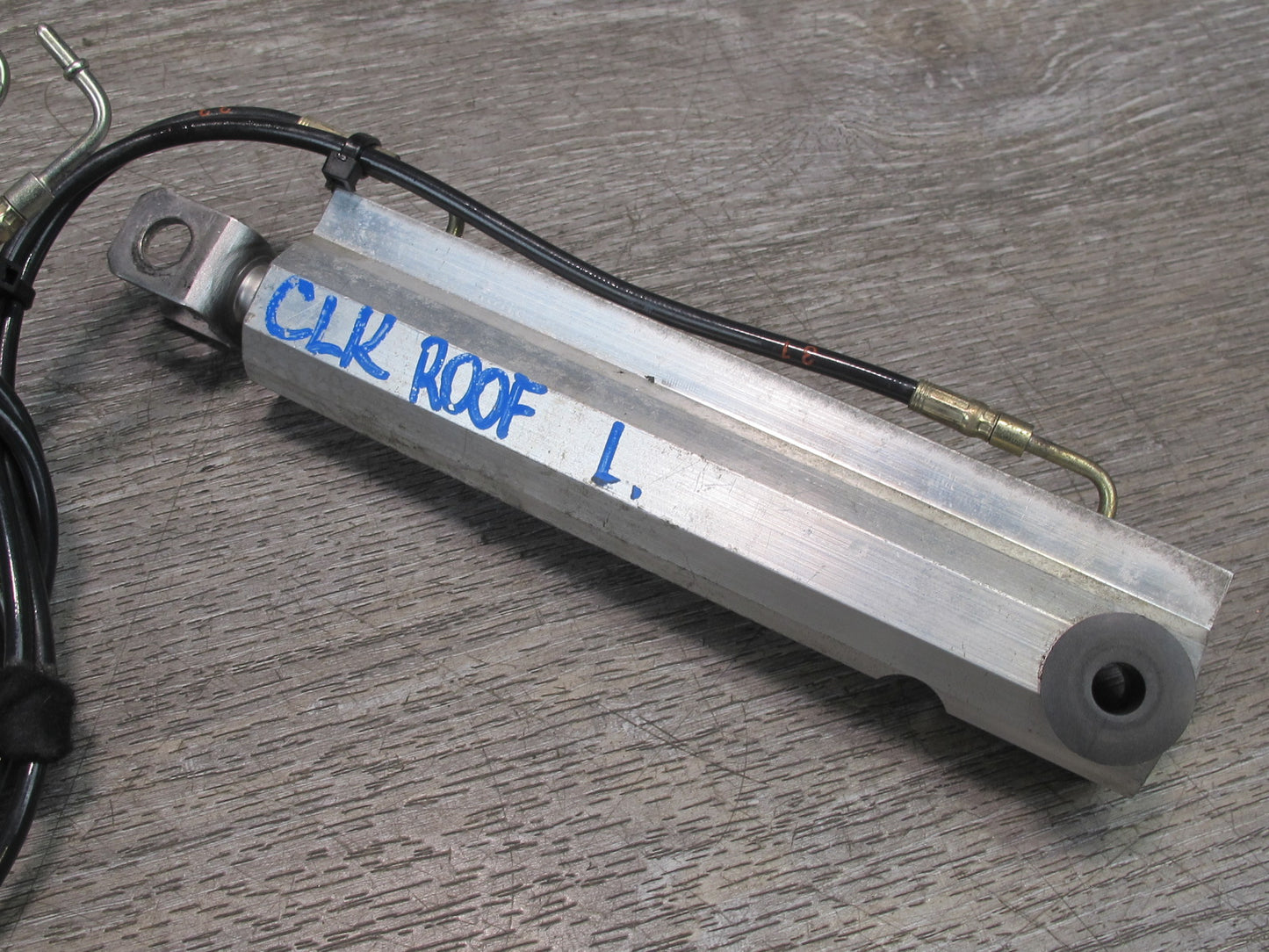 05-11 Mercedes R171 Slk-class Convertible Left TOP Roof Main Lift Cylinder OEM
