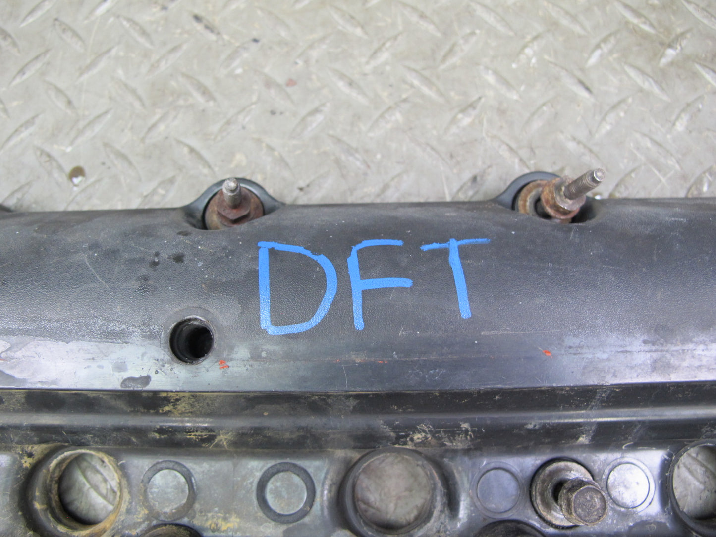 03-05 Ford Thunderbird 3.9L Right Engine Cylinder Head Valve Cover OEM