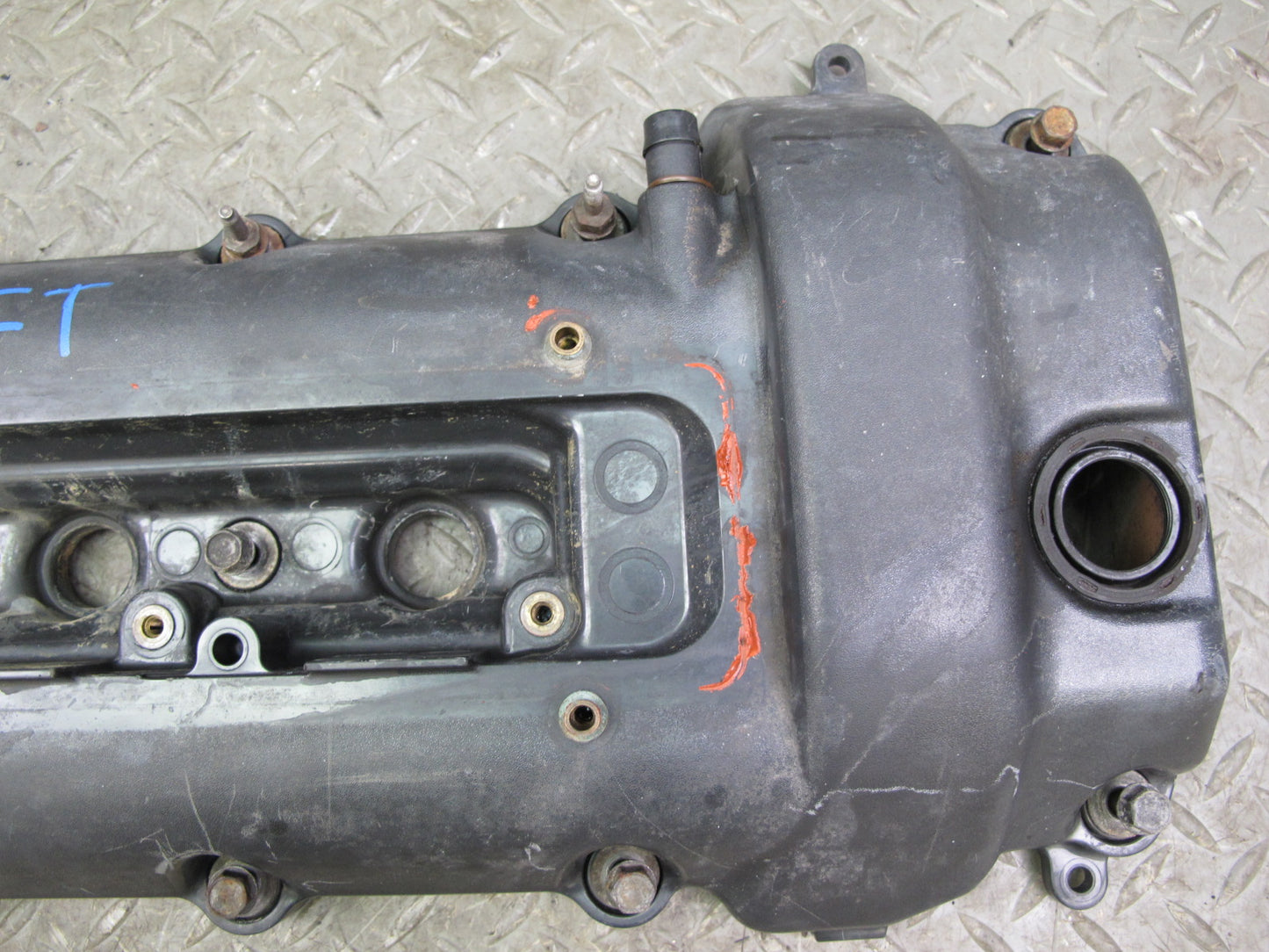 03-05 Ford Thunderbird 3.9L Right Engine Cylinder Head Valve Cover OEM